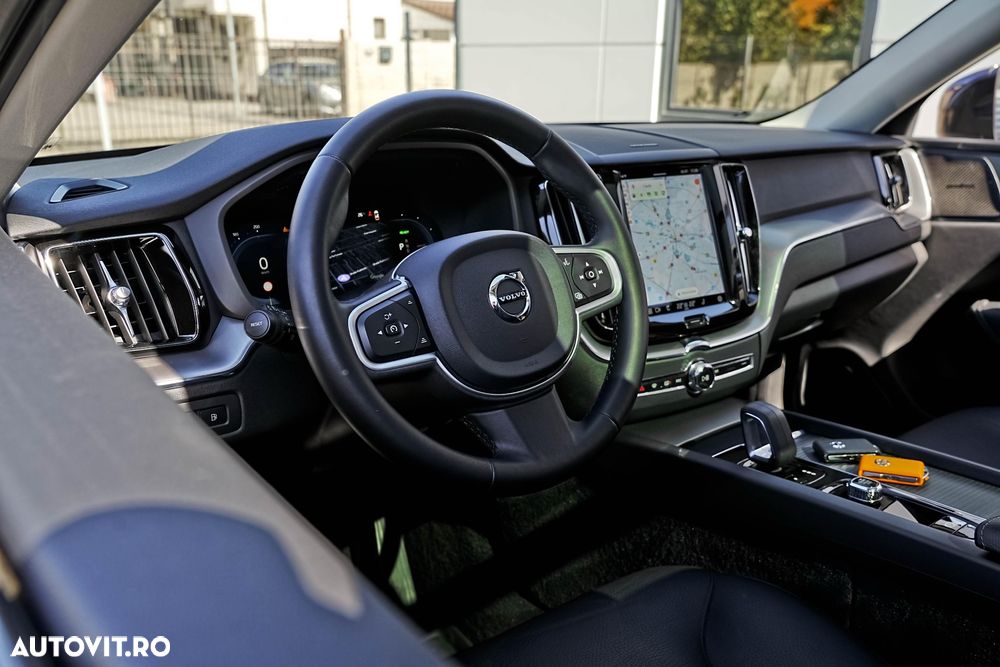 Volvo XC 60 T6 AWD Recharge Geartronic Inscription - 8