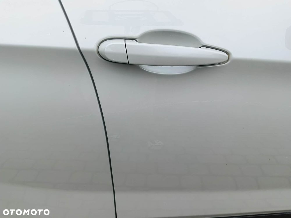 BMW X1 sDrive16d - 8
