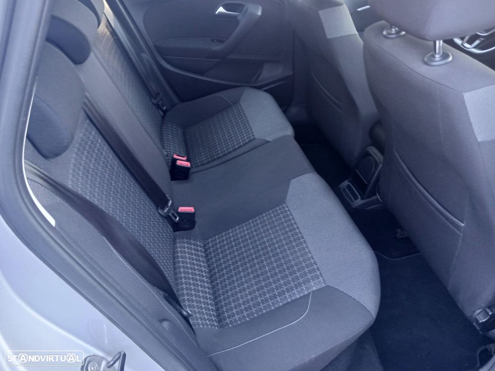 VW Polo 1.4 TDi BlueMotion - 39