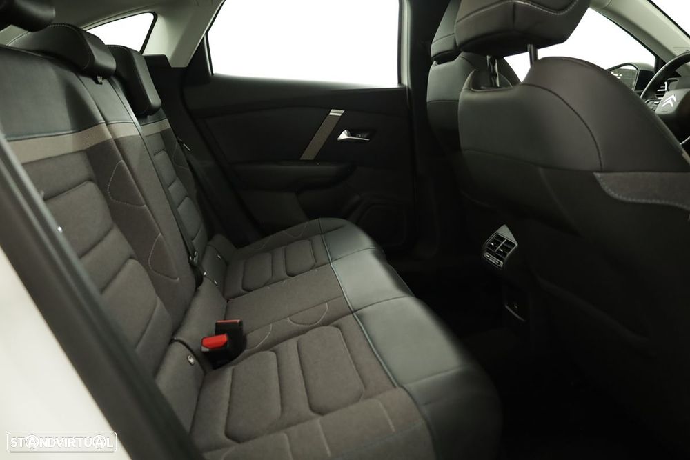 Citroën C4 1.2 PureTech Plus - 21