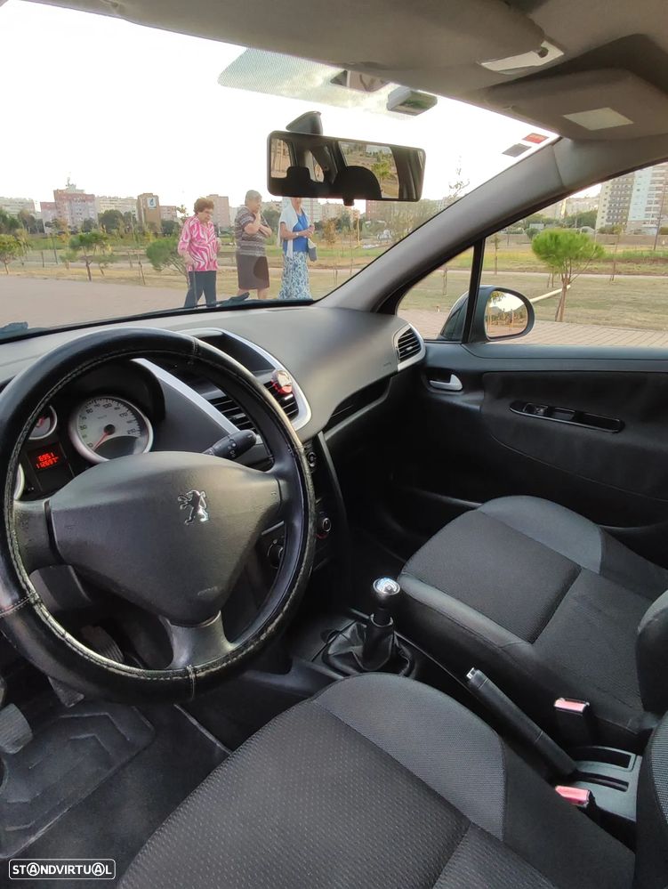 Peugeot 207 SW 1.4 Premium - 5