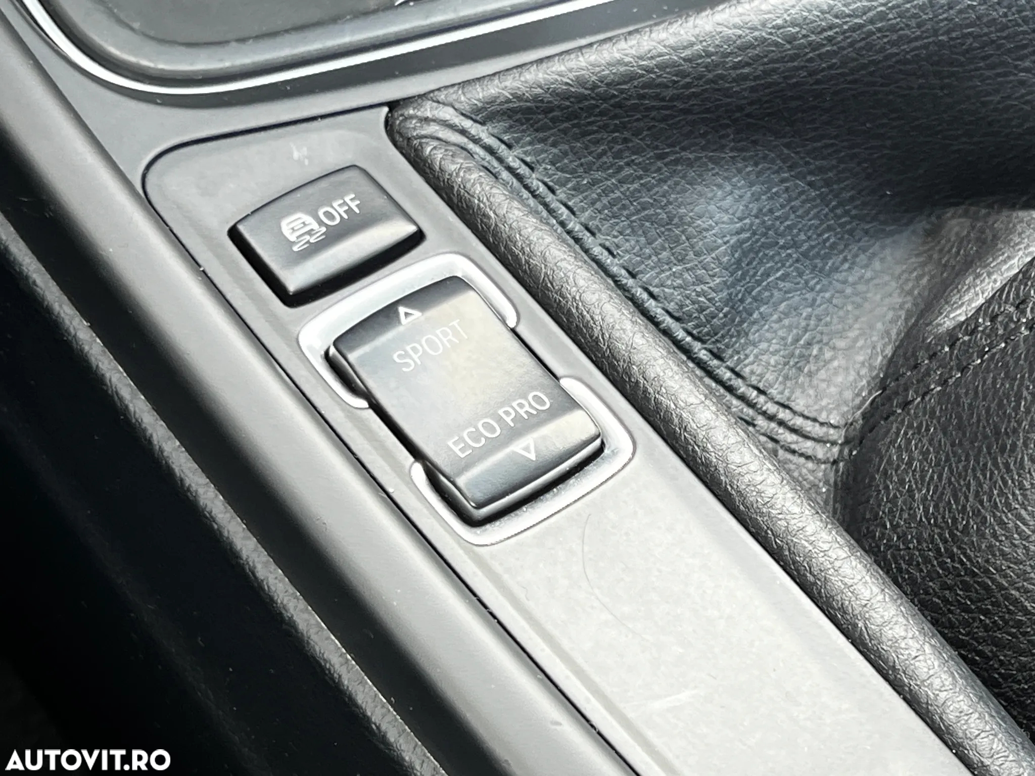 BMW Seria 3 318d Touring - 26
