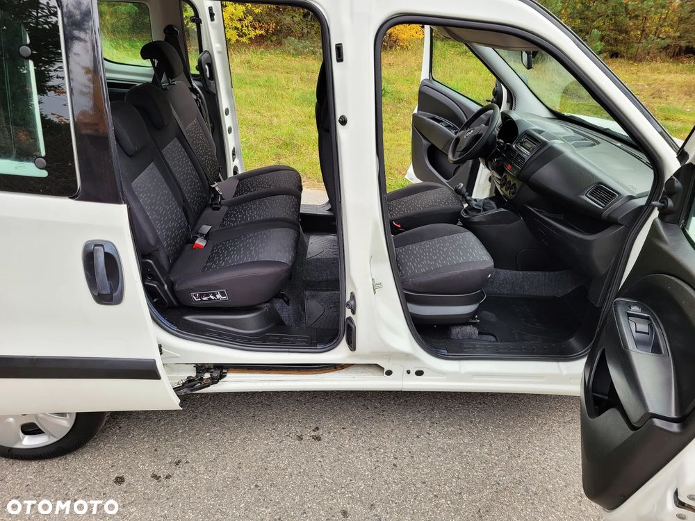 Opel Combo - 17