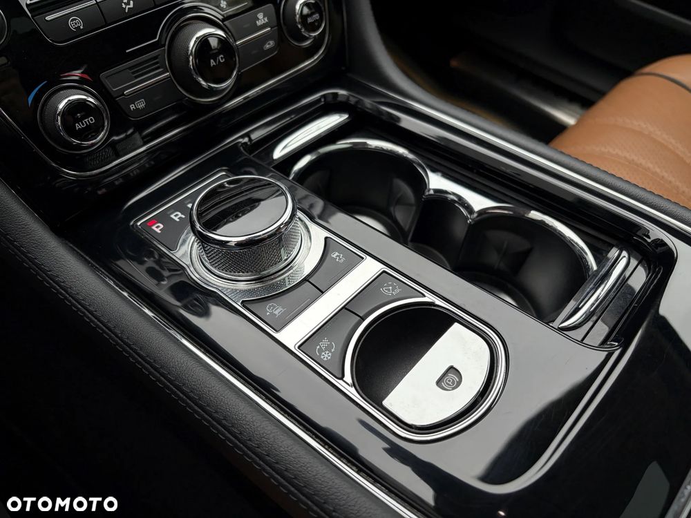 Jaguar XJ 3.0 D V6 Premium Luxury - 35
