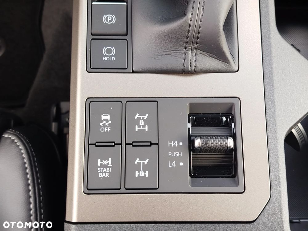 Toyota Land Cruiser LC 2.8 D-4D Executive - 14