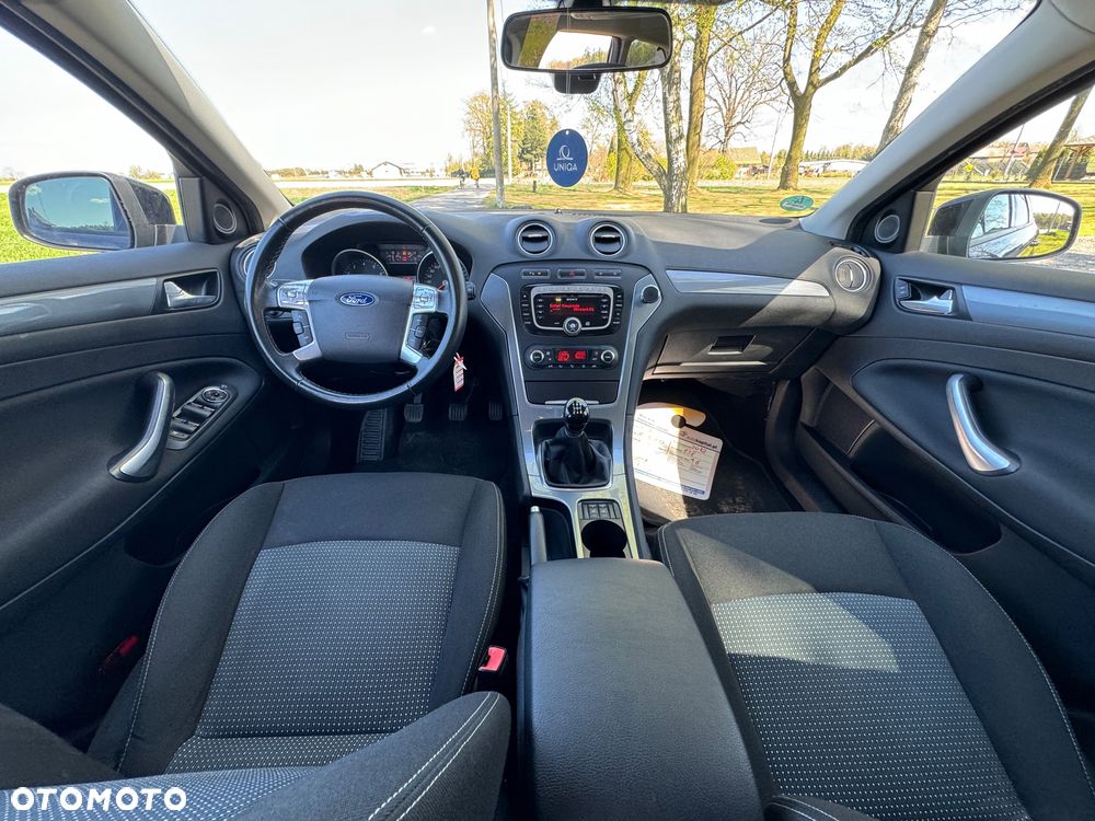 Ford Mondeo SW 1.6 Trend - 12