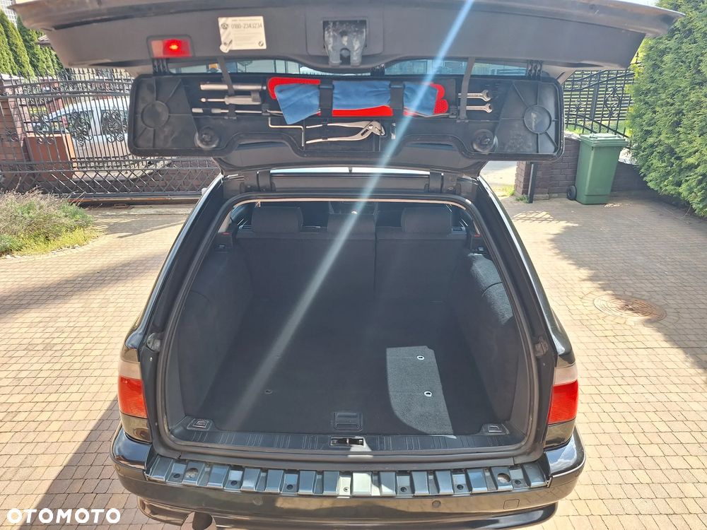 BMW Seria 5 - 18