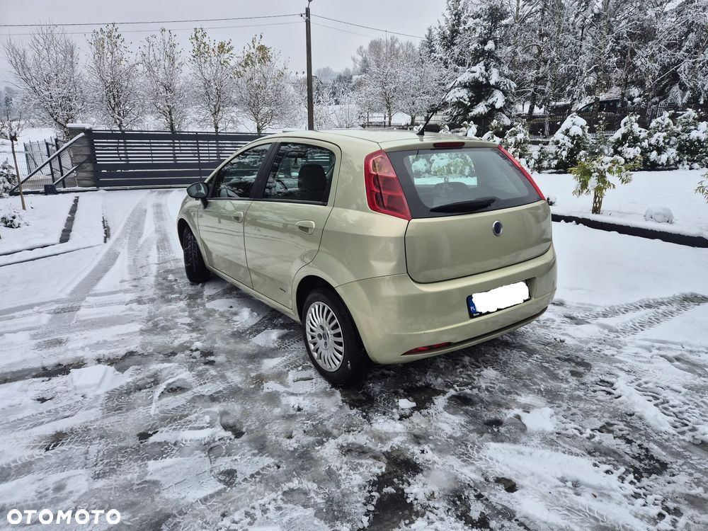 Fiat Grande Punto - 5