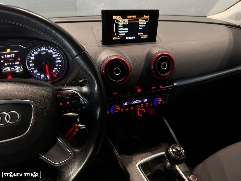 Audi A3 Limousine 1.6 TDI S-line - 26