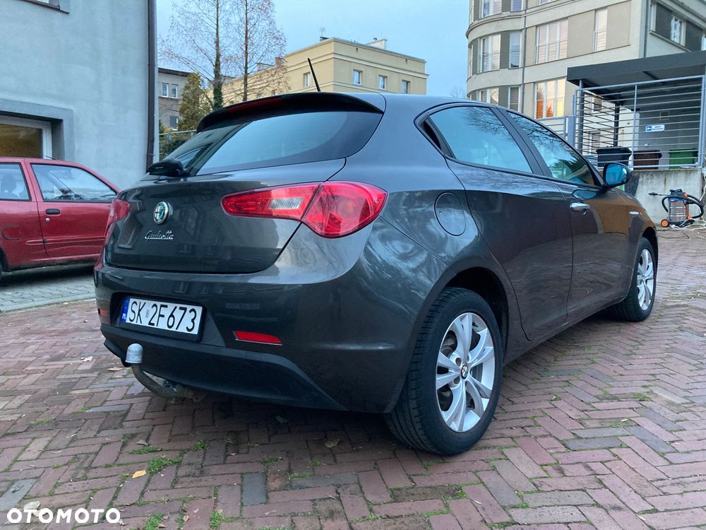 Alfa Romeo Giulietta - 8