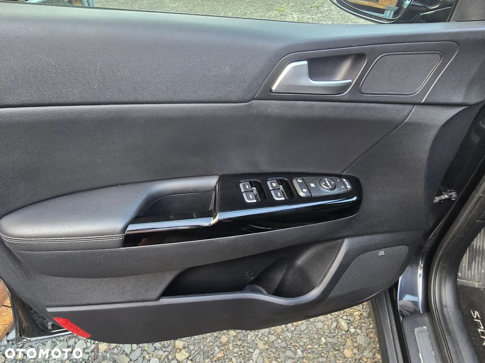 Kia Sportage 2.0 CRDI AWD VISION - 25
