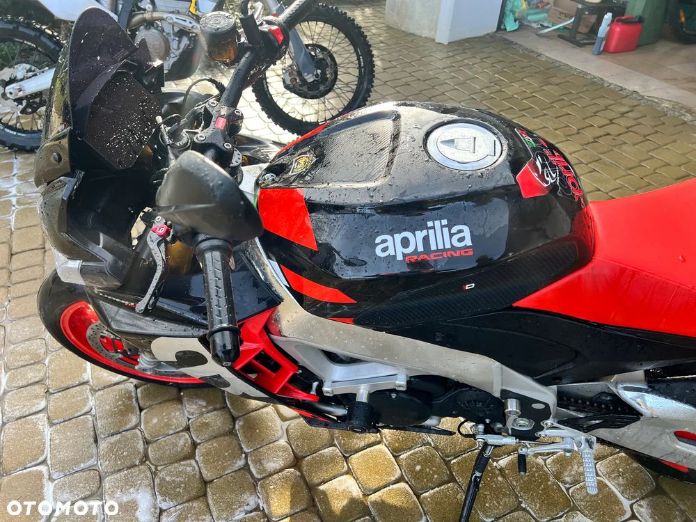 Aprilia Tuono - 3