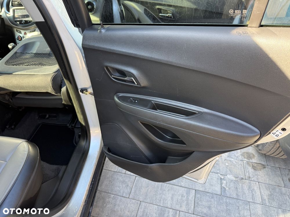 Chevrolet Trax 1.4 T LS - 22