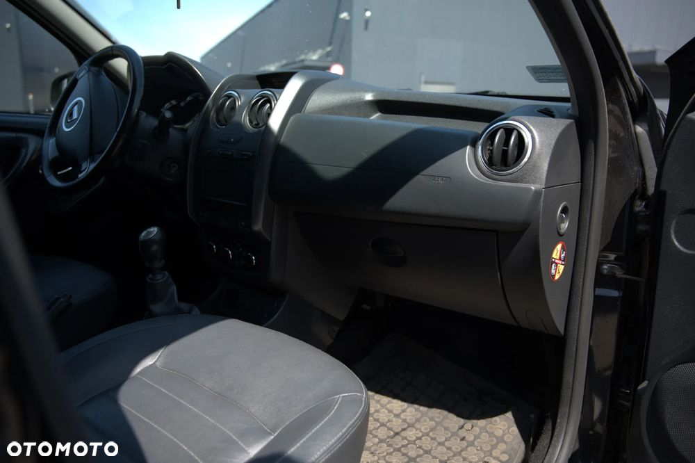 Dacia Duster 1.2 TCe Celebration - 11