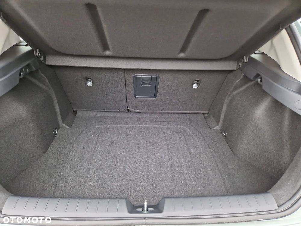 Kia K4 - 23