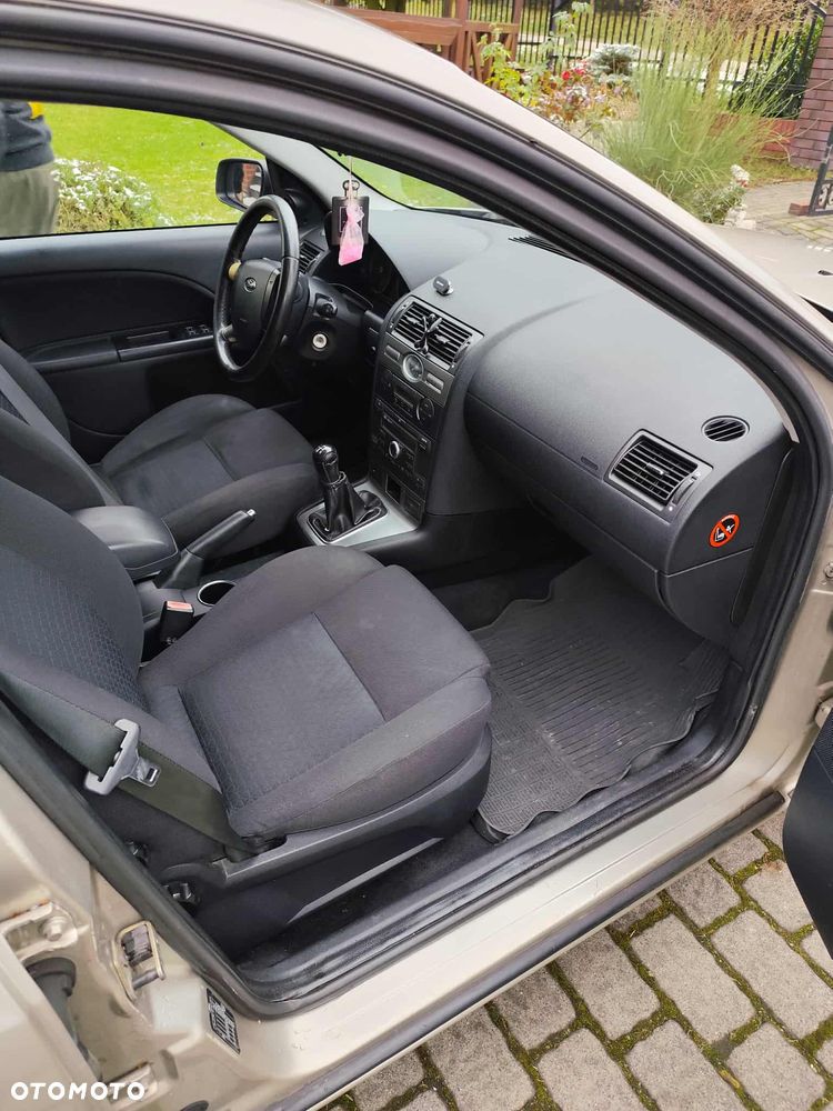 Ford Mondeo 2.0 Trend X100 / X - 25