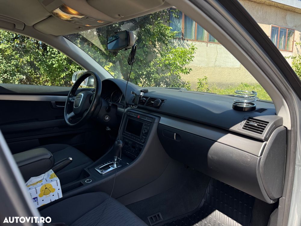 Audi A4 Avant 2.0 TDI Multitronic - 9
