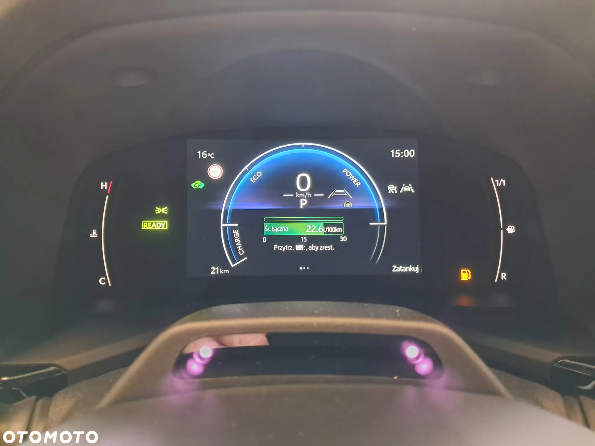 Toyota Camry 2.5 Hybrid Dynamic Force Comfort e-CVT - 14