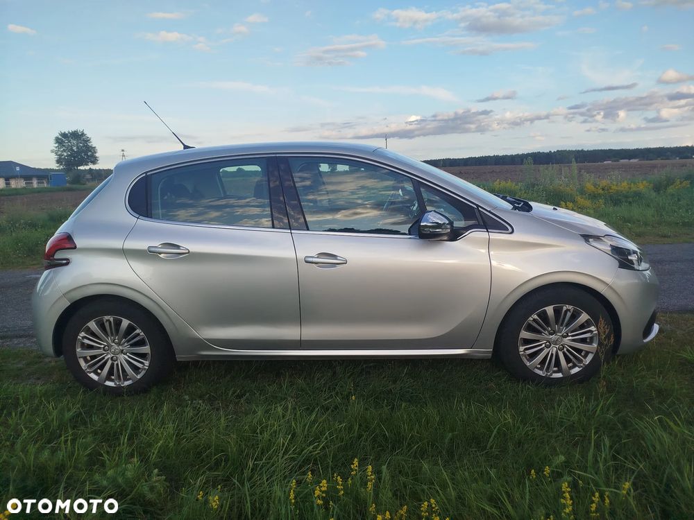 Peugeot 208 PureTech 110 Stop & Start EAT6 Allure - 7