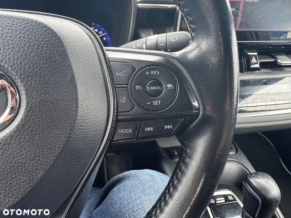 Toyota Corolla 1.8 Hybrid Comfort - 16
