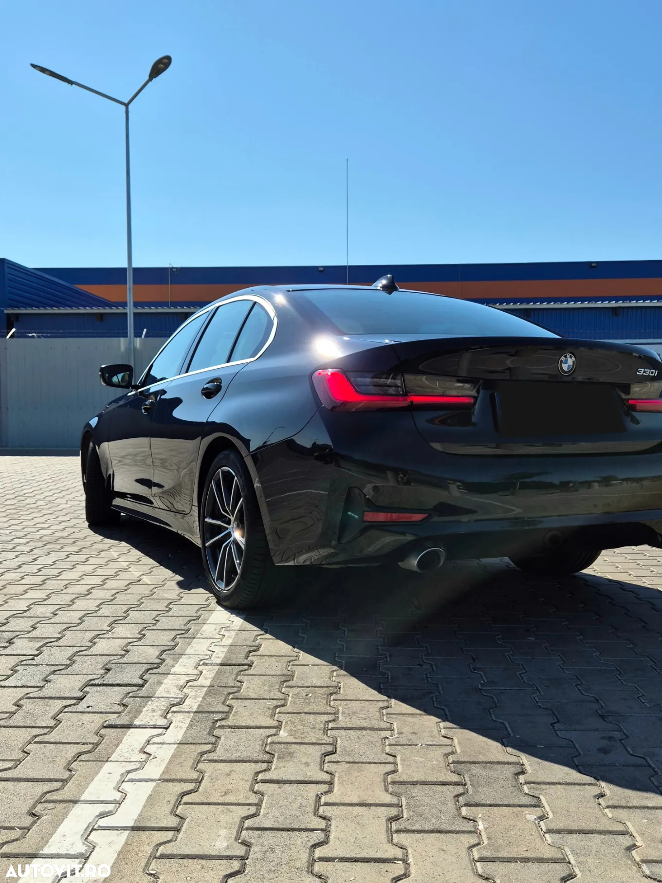 BMW Seria 3 330i AT Sport Line - 27