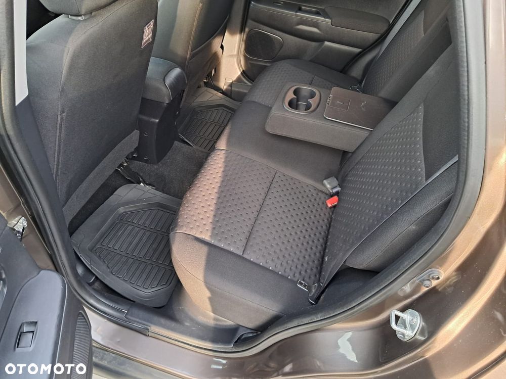 Mitsubishi ASX - 5