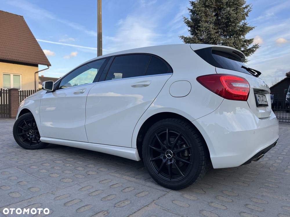 Mercedes-Benz Klasa A 180 7G-DCT Activity Edition - 31