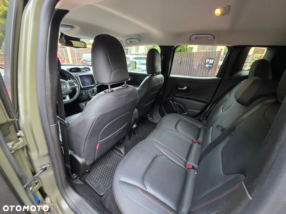 Jeep Renegade - 21