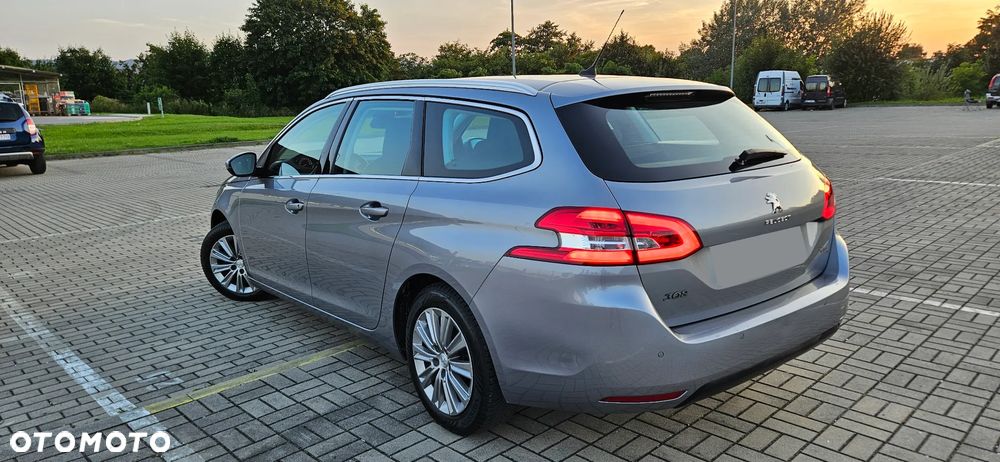 Peugeot 308 1.5 BlueHDi Allure S&S - 2