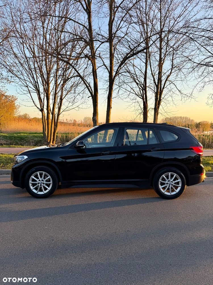 BMW X1 sDrive18i - 12