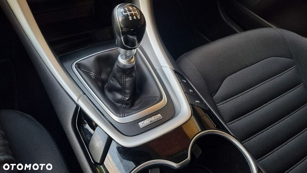 Ford Mondeo - 17