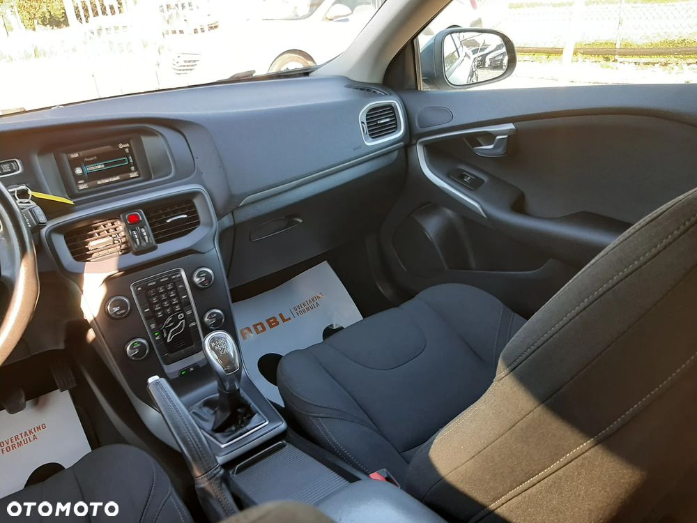 Volvo V40 - 13
