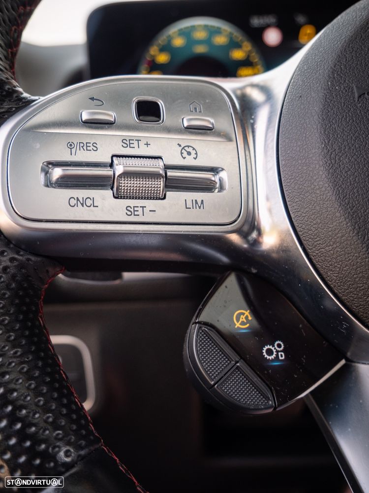 Mercedes-Benz GLB 35 AMG 4Matic Speedshift DCT 8G Line Advanced Plus - 26