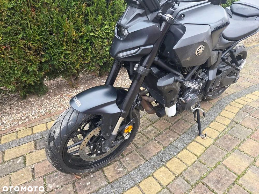 Yamaha MT - 10