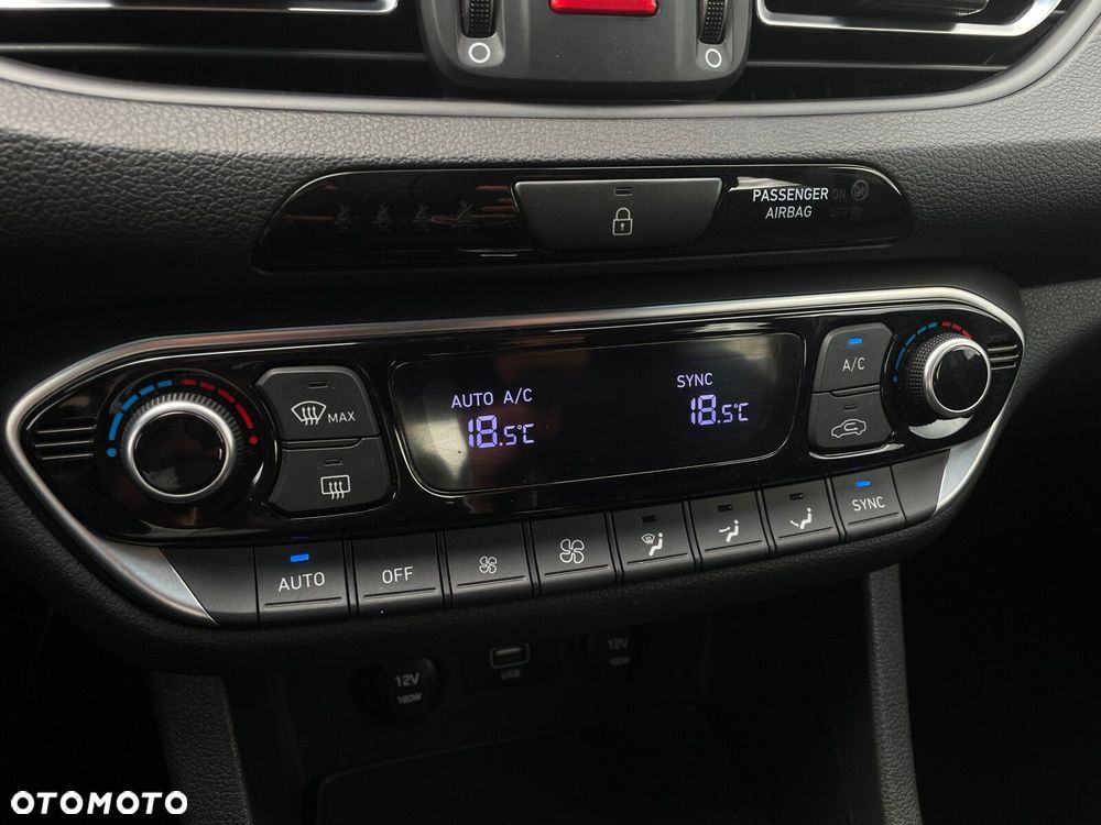 Hyundai i30 1.5 T-GDI 48V Smart DCT - 31
