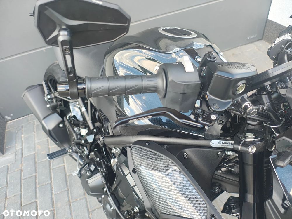 Kawasaki Z 900 - 20