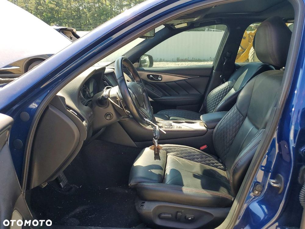 Infiniti Q50 - 8