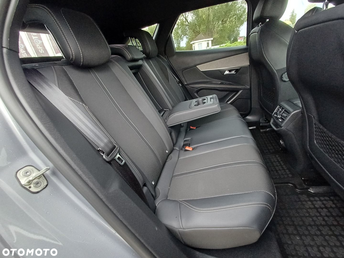 Peugeot 3008 1.2 PureTech GT Pack S&S EAT8 - 34