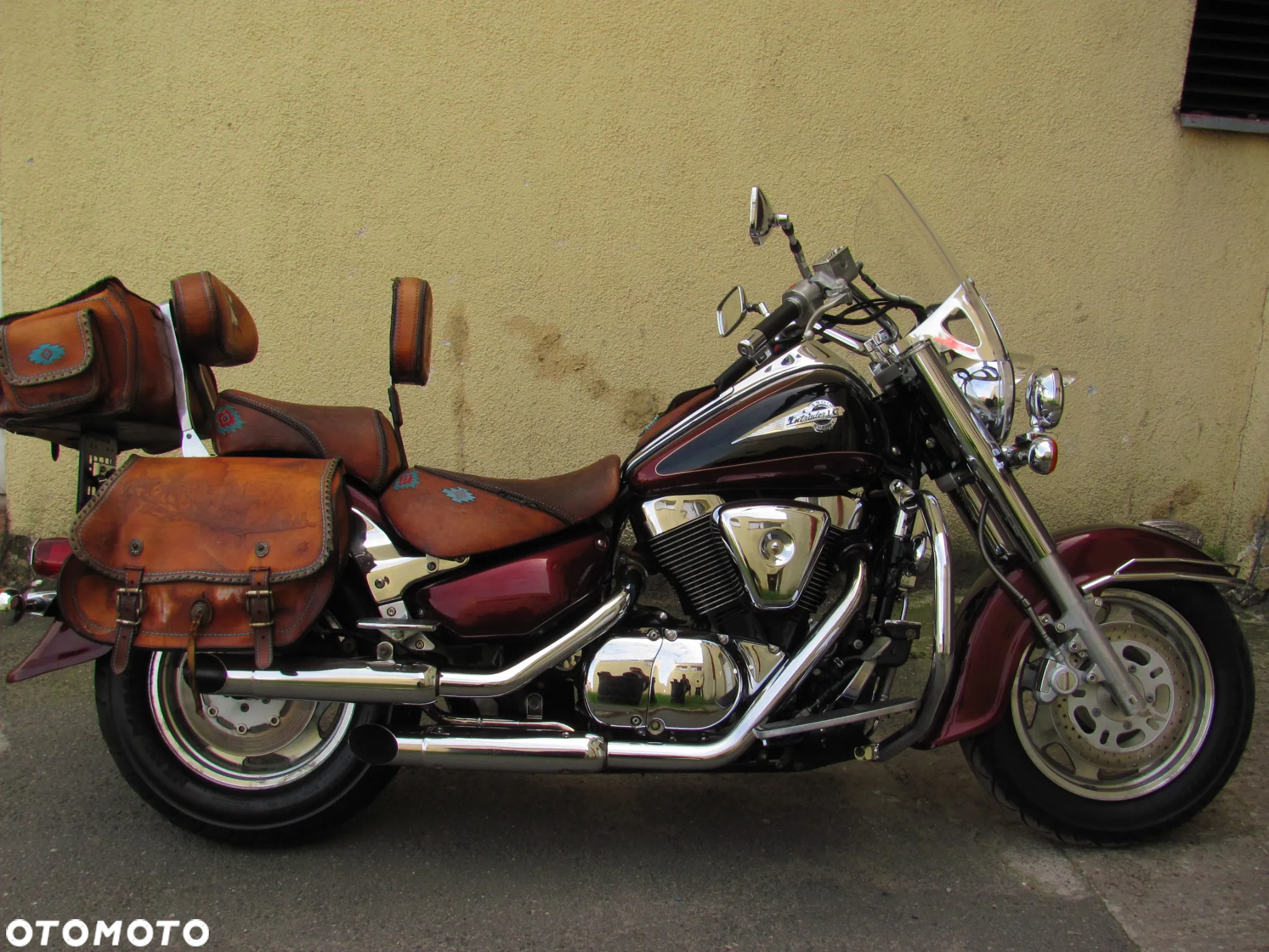 Suzuki Intruder - 2
