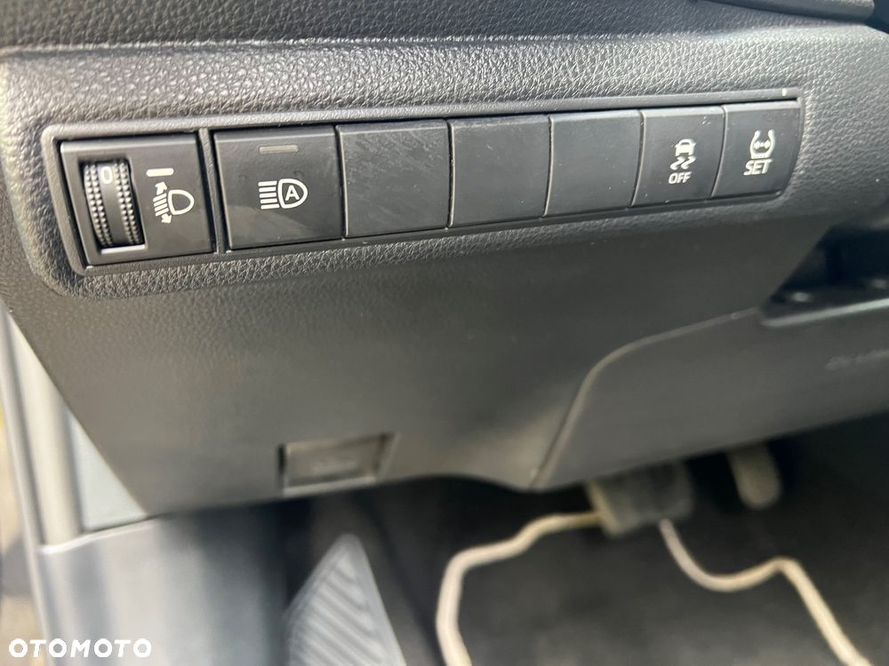 Toyota Corolla 1.8 Hybrid Active - 14