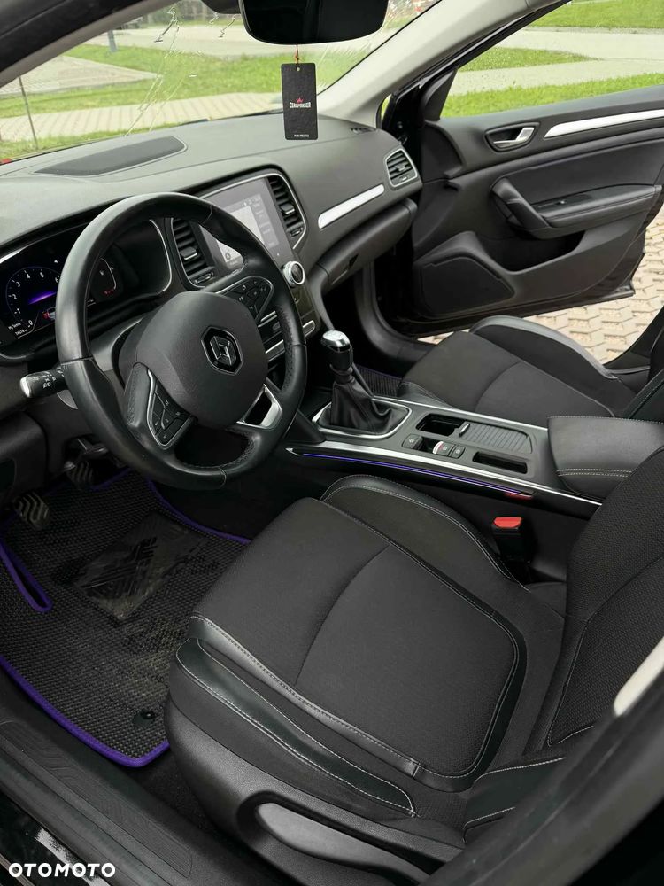 Renault Megane 1.3 TCe FAP Intens - 11