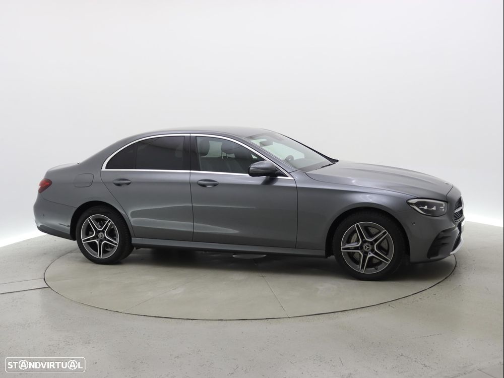 Mercedes-Benz E 300 de AMG Line - 9