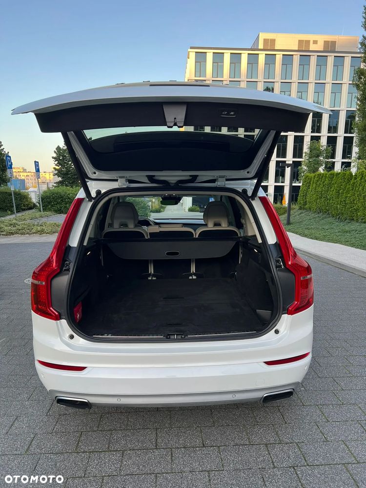 Volvo XC 90 - 35
