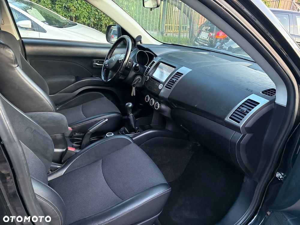Citroën C-Crosser 2.4 Tendance - 11