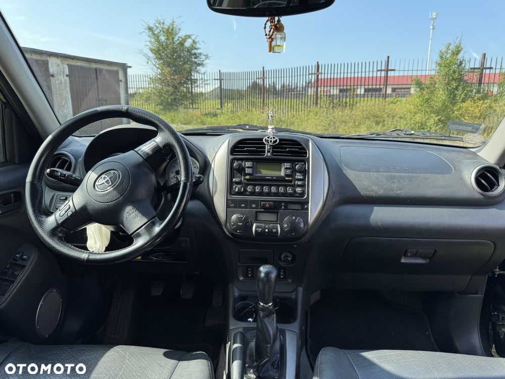 Toyota RAV4 - 7