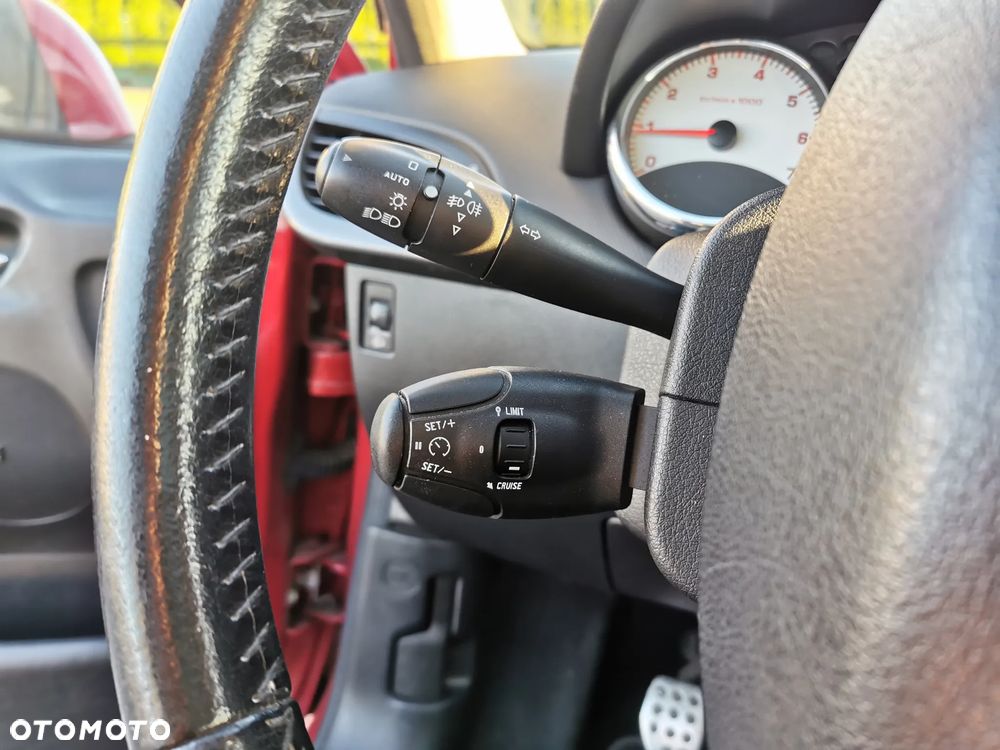 Peugeot 207 1.6 Turbo Platinum - 14