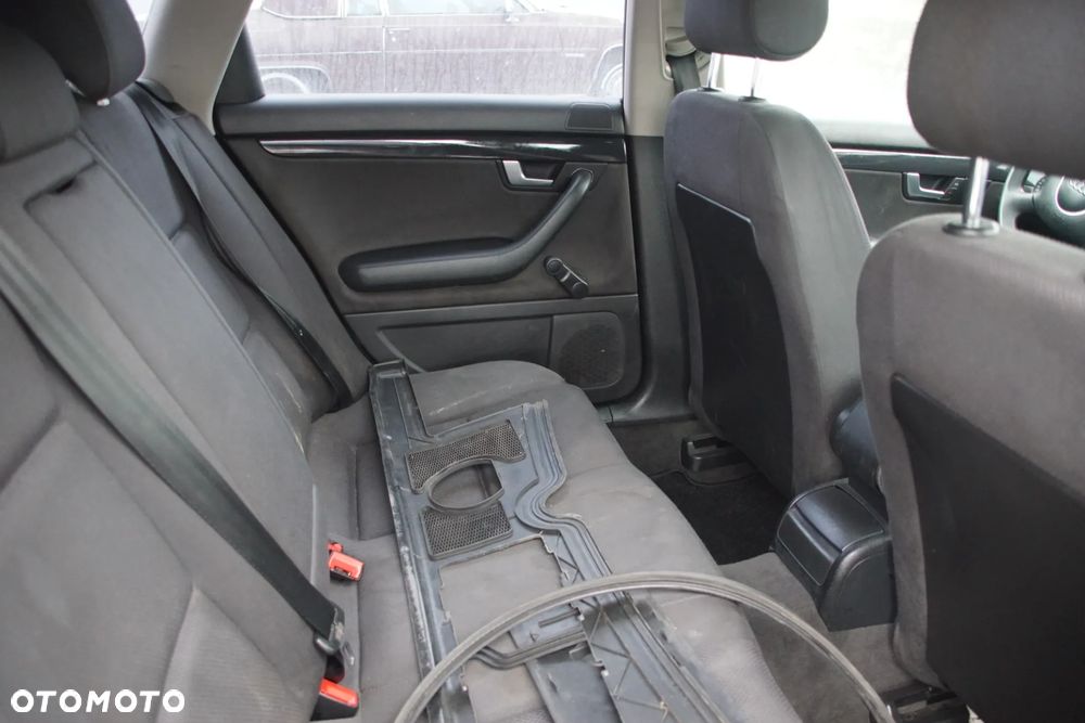 Auto na części - Audi A4 B6 1.9 TDI 130 KM AWX GBQ LX7Z 2002R Silnik Skrzynia Drzwi Maska Klapa Zderzak Błotnik Lusterko Lampa Klamka Szyba Deska Kokpit Sterownik Moduł Czujnik Licznik Panel Kierownica - 15