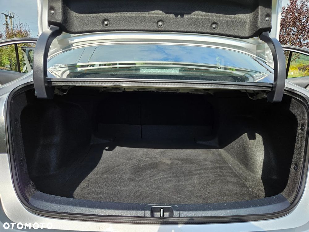 Toyota Corolla 1.5 Comfort - 25