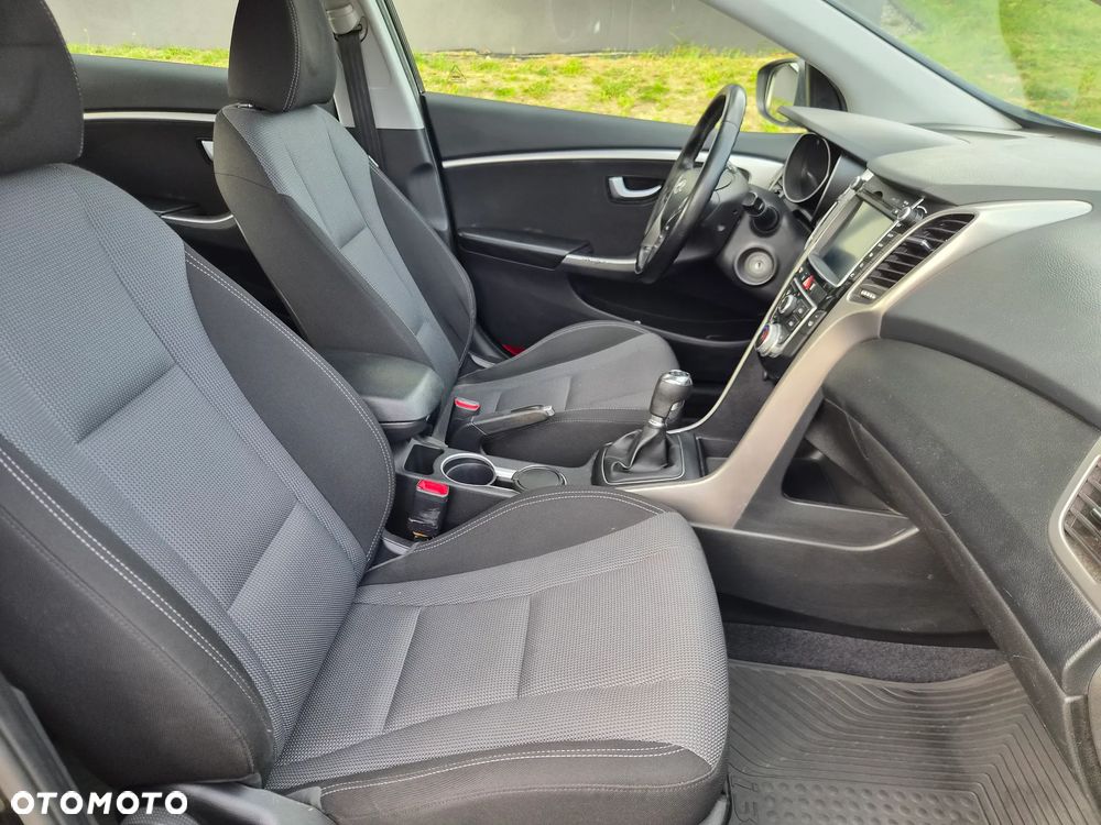 Hyundai i30 - 29