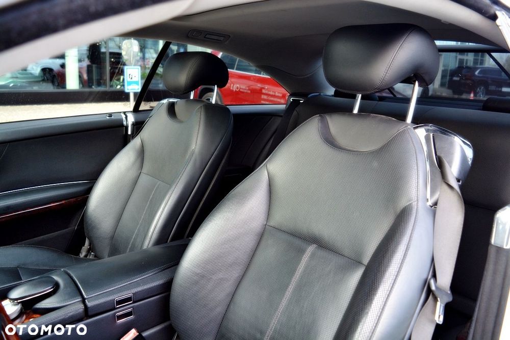 Mercedes-Benz CL 500 4Matic (BlueEFFICIENCY) 7G-TRONIC - 23